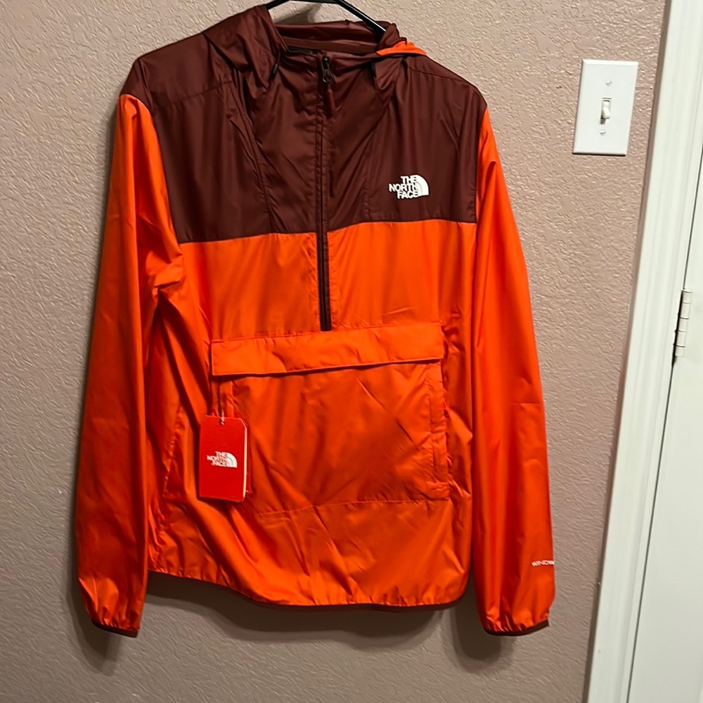 The North Face Men’s Windwall Pullover